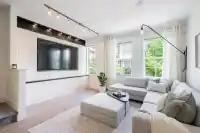 39 3399 151 STREET - thumbnail 1