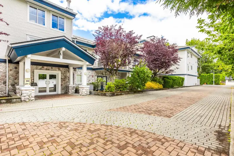 109 15298 20 AVENUE - photo 4 of 40