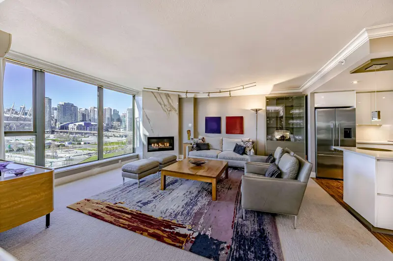 806 1088 QUEBEC STREET - photo 4 of 25