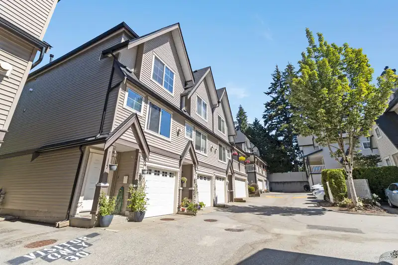 29 15355 26 AVENUE - photo 1 of 27