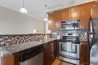 200 15268 18 AVENUE - thumbnail 8