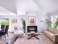 1632 138B STREET - thumbnail 4