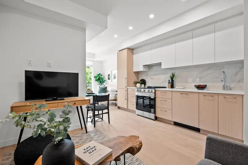 602 150 JAMES ROAD - photo 1 of 25