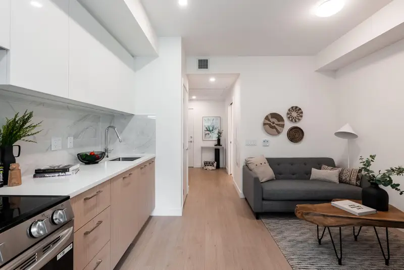 602 150 JAMES ROAD - photo 3 of 25