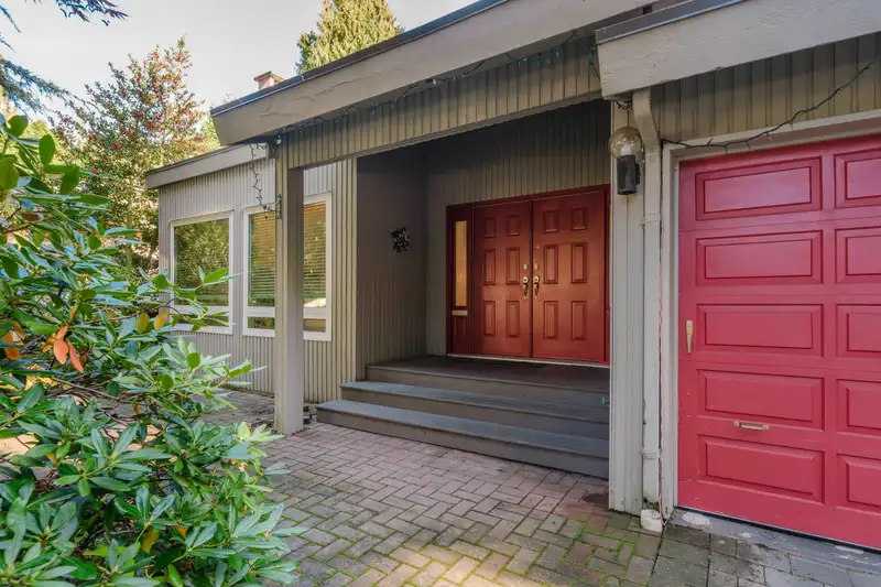 12662 OCEAN CLIFF DRIVE - photo 2 of 40