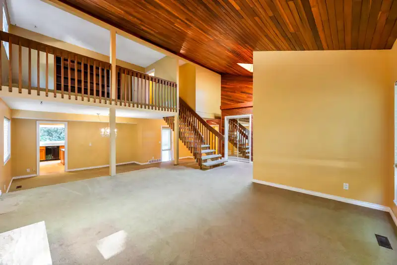12662 OCEAN CLIFF DRIVE - photo 4 of 40