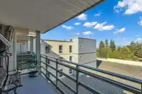 409 15745 CROYDON DRIVE - thumbnail 6