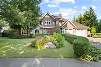 2372 132 STREET - thumbnail 2