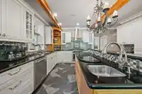 2372 132 STREET - thumbnail 14