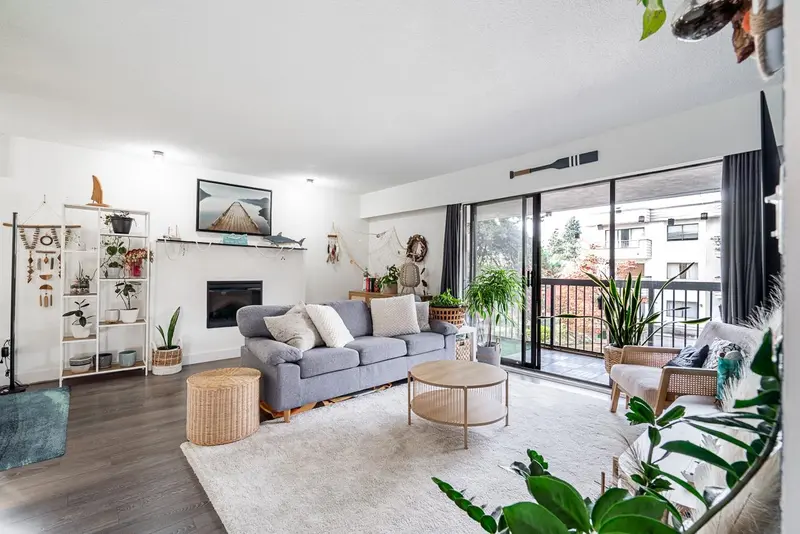 207 1025 CORNWALL STREET - photo 1 of 25