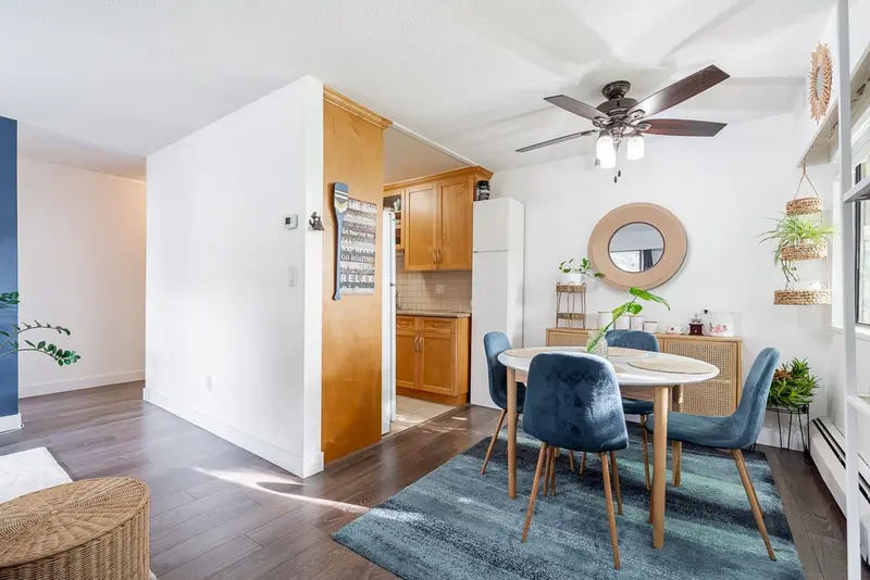 207 1025 CORNWALL STREET - photo 3 of 25