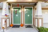 27 2678 KING GEORGE BOULEVARD - thumbnail 3