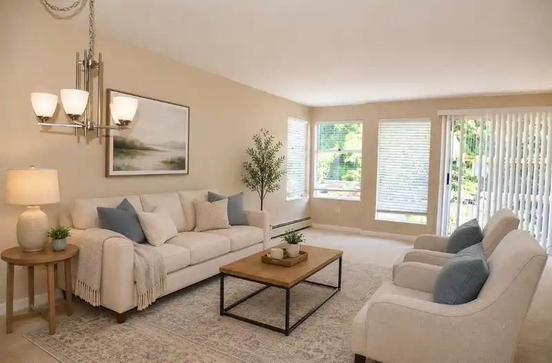 205 1850 SOUTHMERE CRESCENT - photo 1 of 9