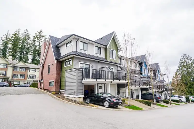 28 2888 156 STREET - photo 2 of 28