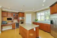 13018 MARINE DRIVE - thumbnail 11
