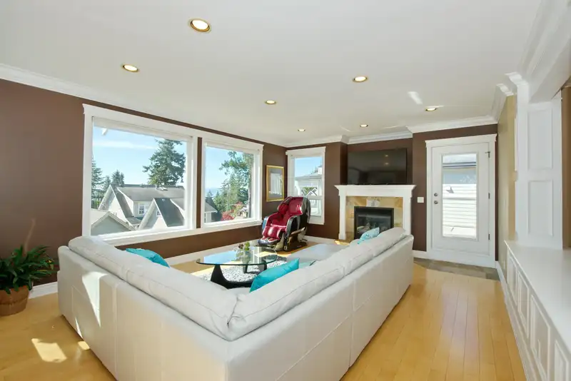 13018 MARINE DRIVE - photo 3 of 39