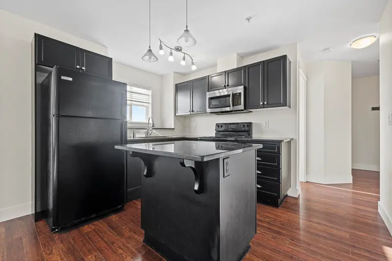 319 30525 CARDINAL AVENUE - photo 3 of 25