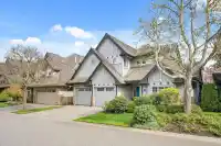11 3300 157A STREET - thumbnail 1