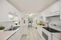 103 15290 18 AVENUE - thumbnail 10