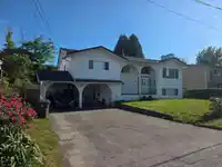 15526 17 AVENUE - thumbnail 1