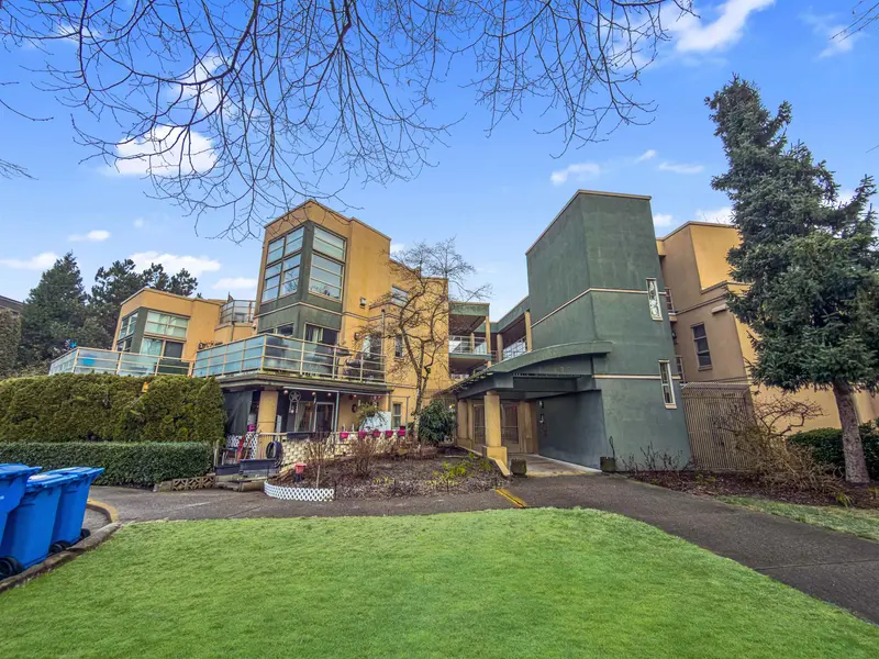 101 22277 122 AVENUE - photo 3 of 25