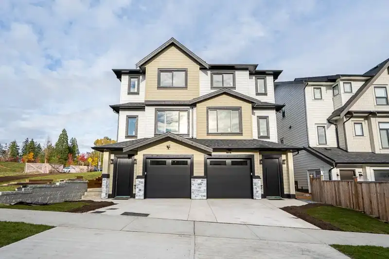 101 1840 165A STREET - photo 1 of 25