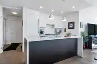 2306 1588 JOHNSTON ROAD - thumbnail 11