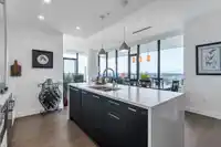 2306 1588 JOHNSTON ROAD - thumbnail 9