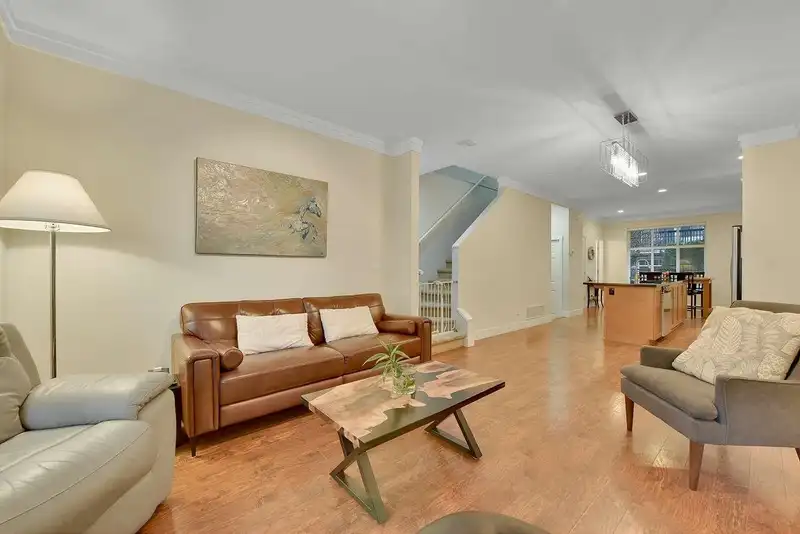 47 3009 156 STREET - photo 4 of 19