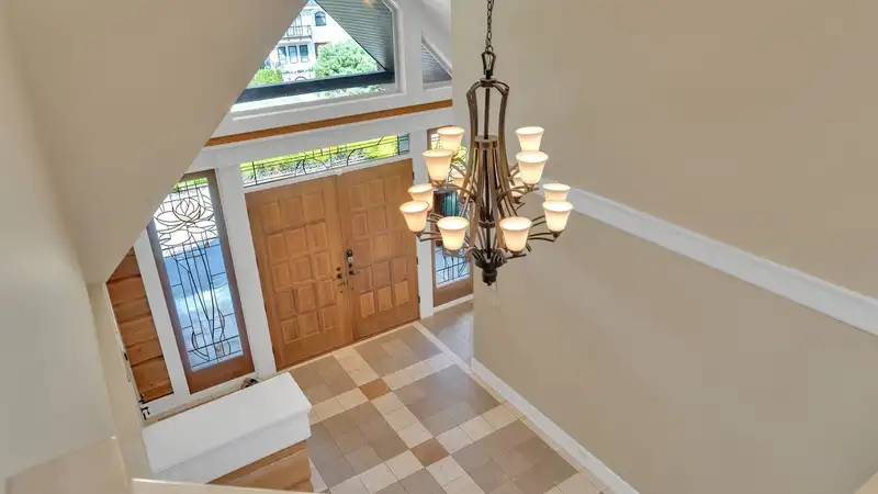 16354 30B AVENUE - photo 3 of 32