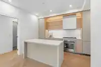 502 1342 JOHNSTON ROAD - thumbnail 6
