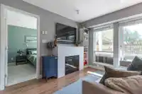 211 15735 CROYDON DRIVE - thumbnail 4