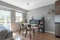 211 15735 CROYDON DRIVE - thumbnail 7
