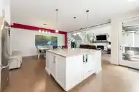 16746 18 AVENUE - thumbnail 14
