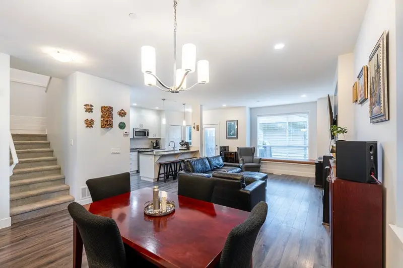 11167 240TH STREET - photo 4 of 25