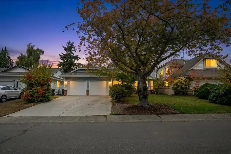 14129 16A AVENUE - photo 1 of 25