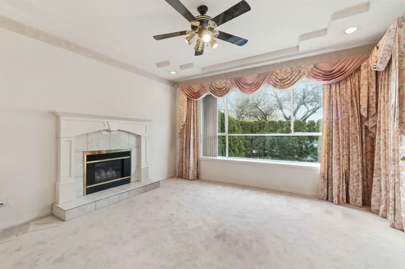 1769 E 49TH AVENUE - photo 3 of 25