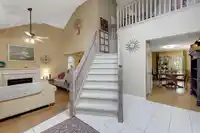 885 164 STREET - thumbnail 4