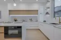 16647 18 AVENUE - thumbnail 5