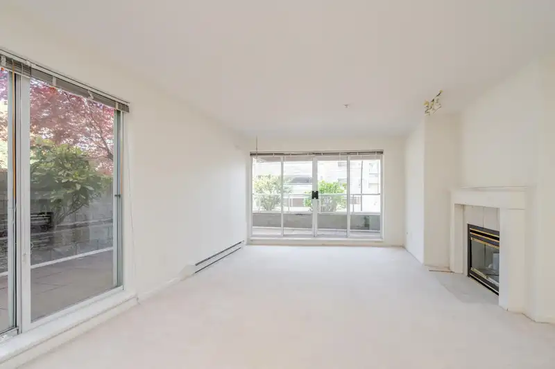 201 1119 VIDAL STREET - photo 2 of 38