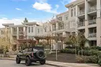 405 15436 31 AVENUE - thumbnail 1