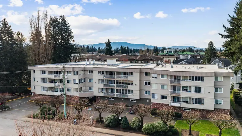 312 32040 TIMS AVENUE - photo 2 of 25