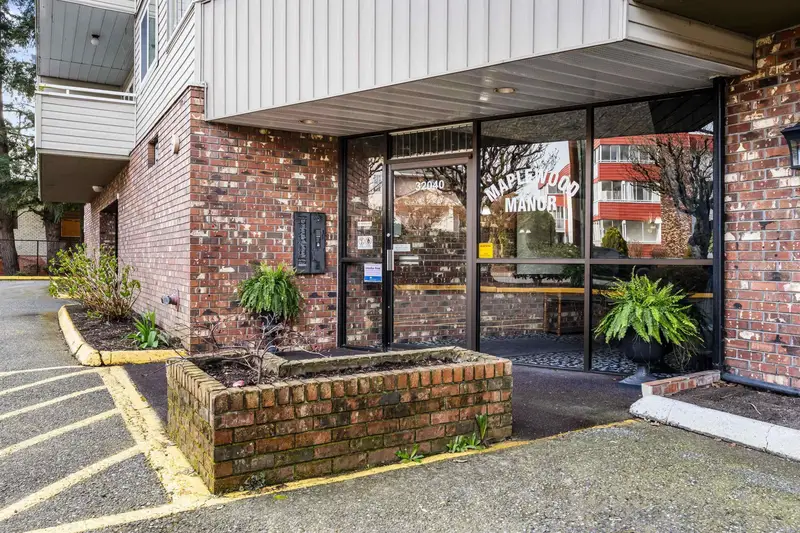 312 32040 TIMS AVENUE - photo 3 of 25