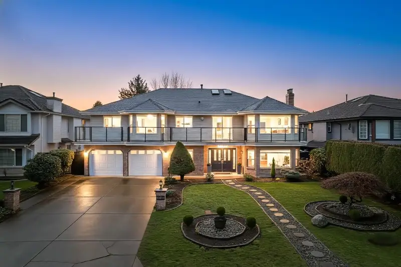 12216 64A AVENUE - photo 1 of 25