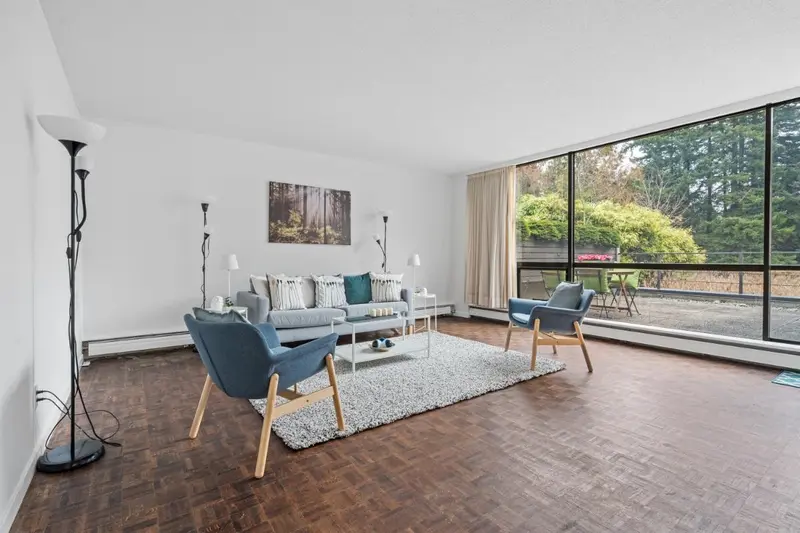 106 4900 CARTIER STREET - photo 4 of 25