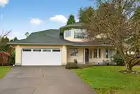885 165 STREET - thumbnail 4