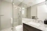 901 1500 MARTIN STREET - thumbnail 21