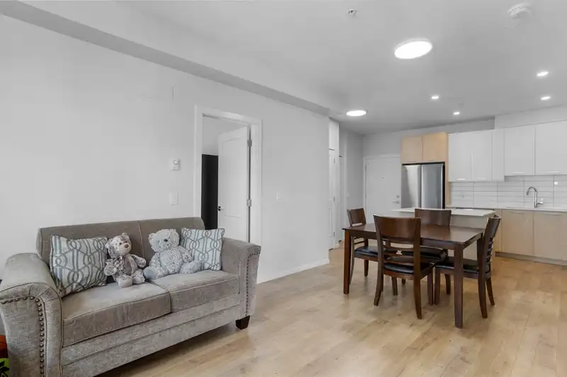 307 3315 148 STREET - photo 3 of 20