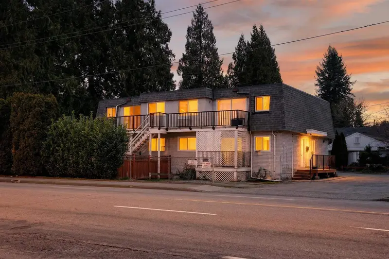 18 21555 DEWDNEY TRUNK ROAD - photo 1 of 21