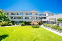 305 15313 19 AVENUE - thumbnail 1